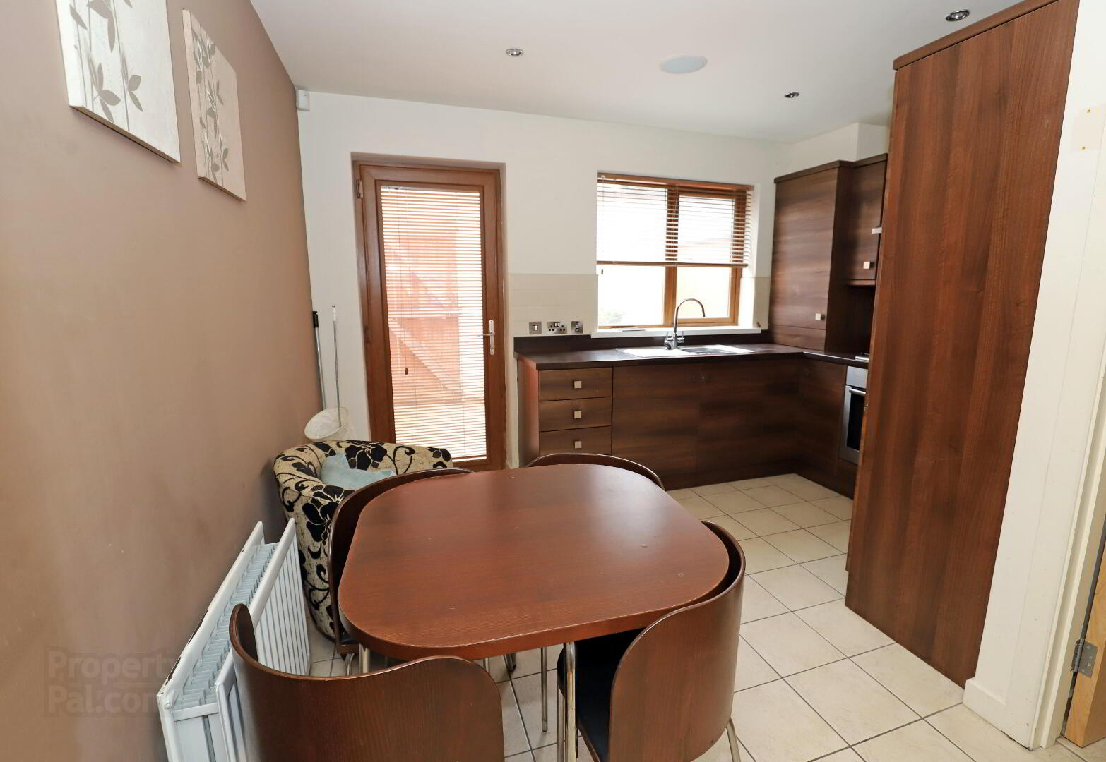 8 Hyndford Street 4 of 13