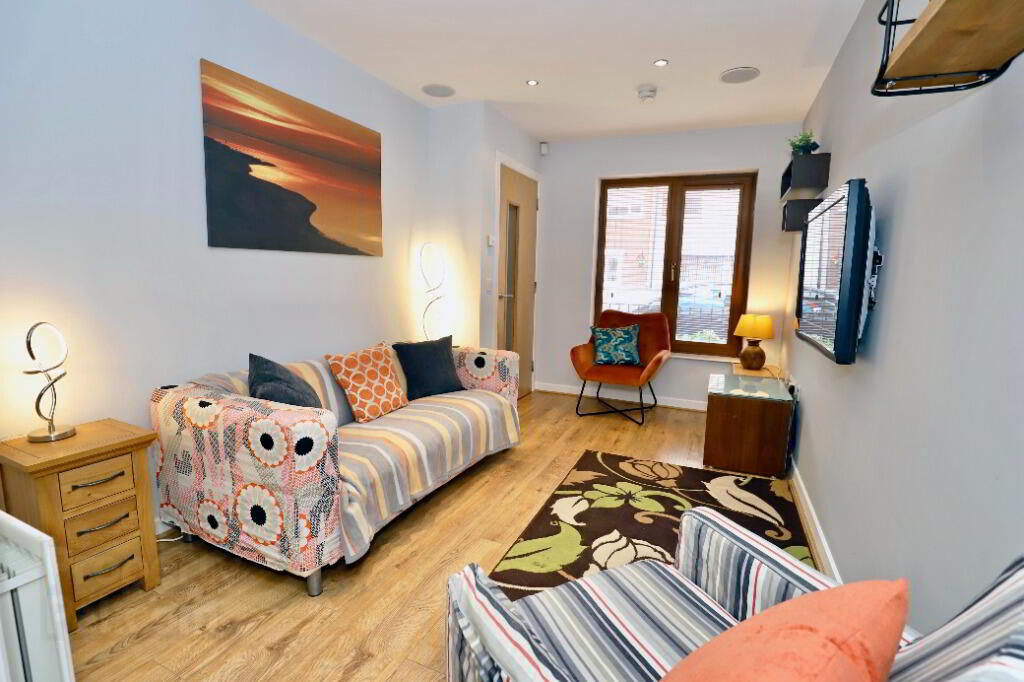 8 Hyndford Street 3 of 8