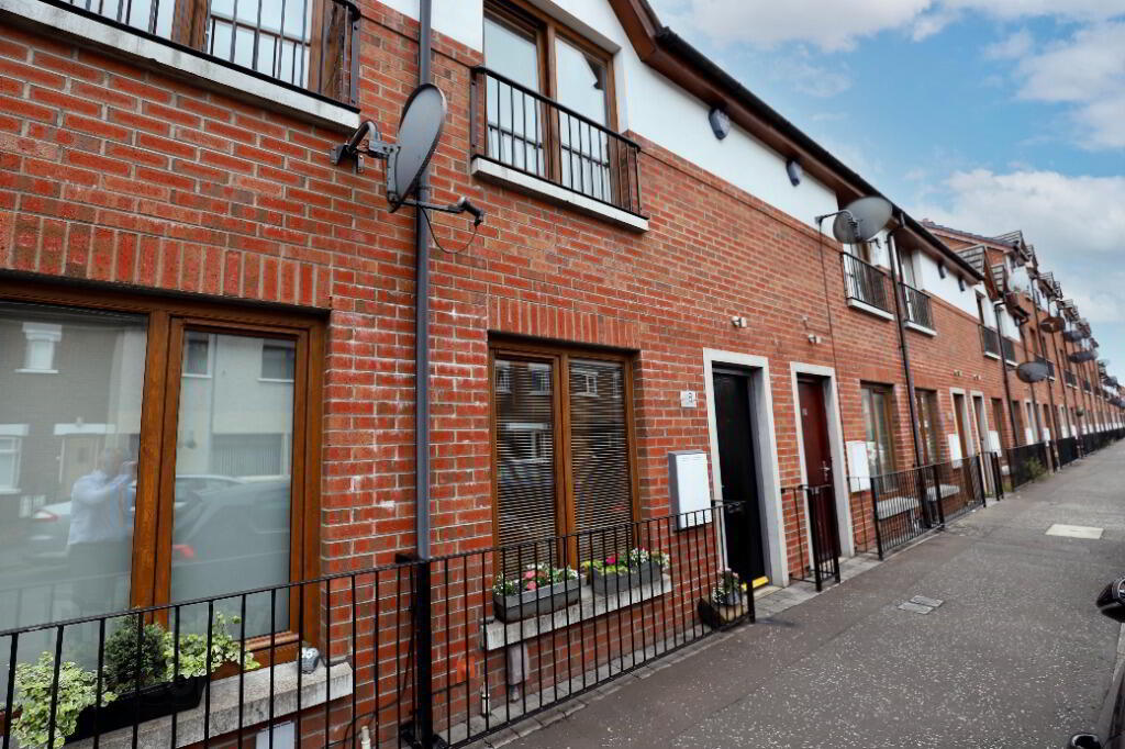 8 Hyndford Street 1 of 8