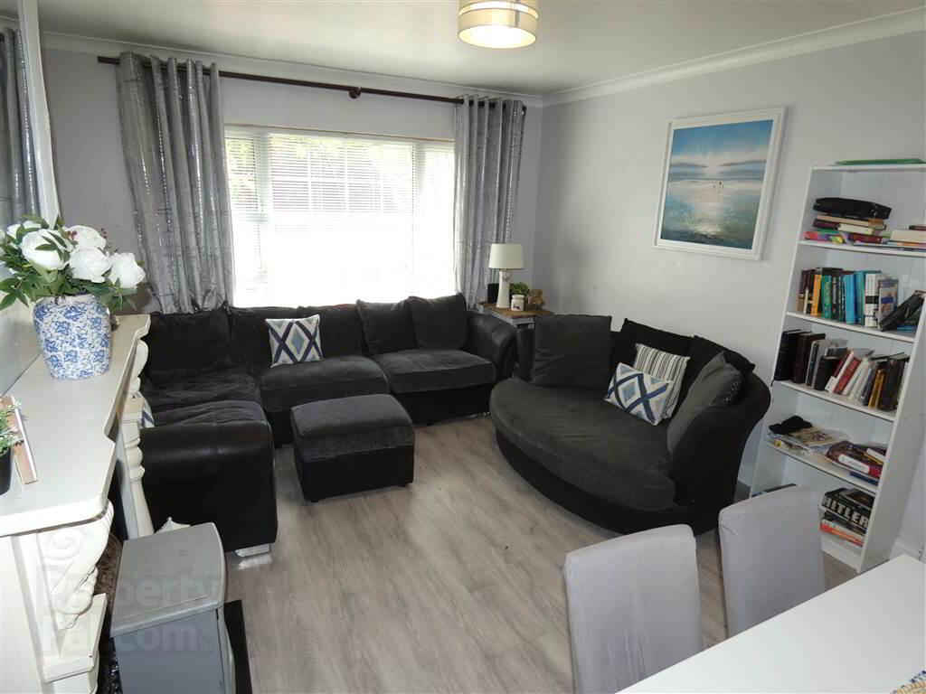 6 Sperrin Park 4 of 15