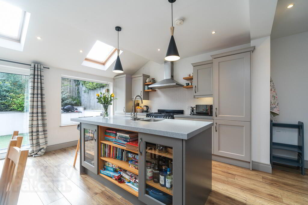 32 Wandsworth Gardens 6 of 28