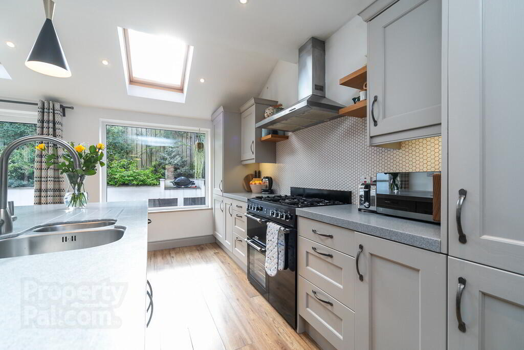 32 Wandsworth Gardens 7 of 28