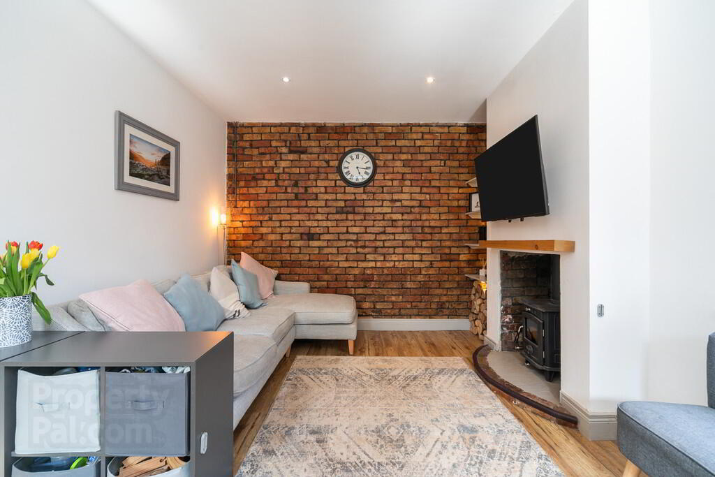 32 Wandsworth Gardens 11 of 28