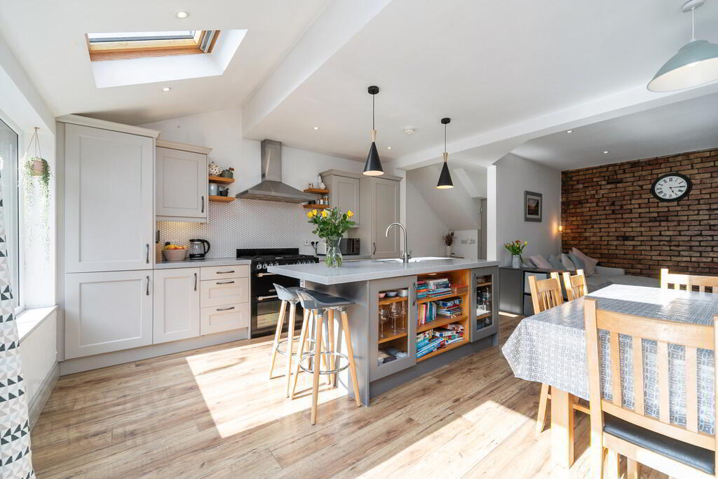 32 Wandsworth Gardens 9 of 28