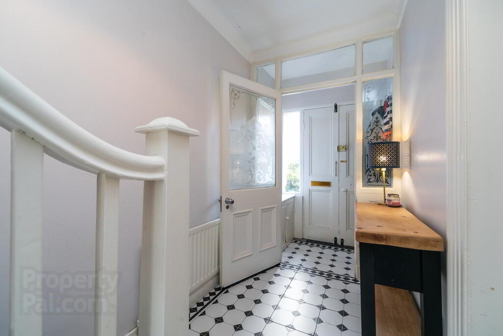 32 Wandsworth Gardens 16 of 28