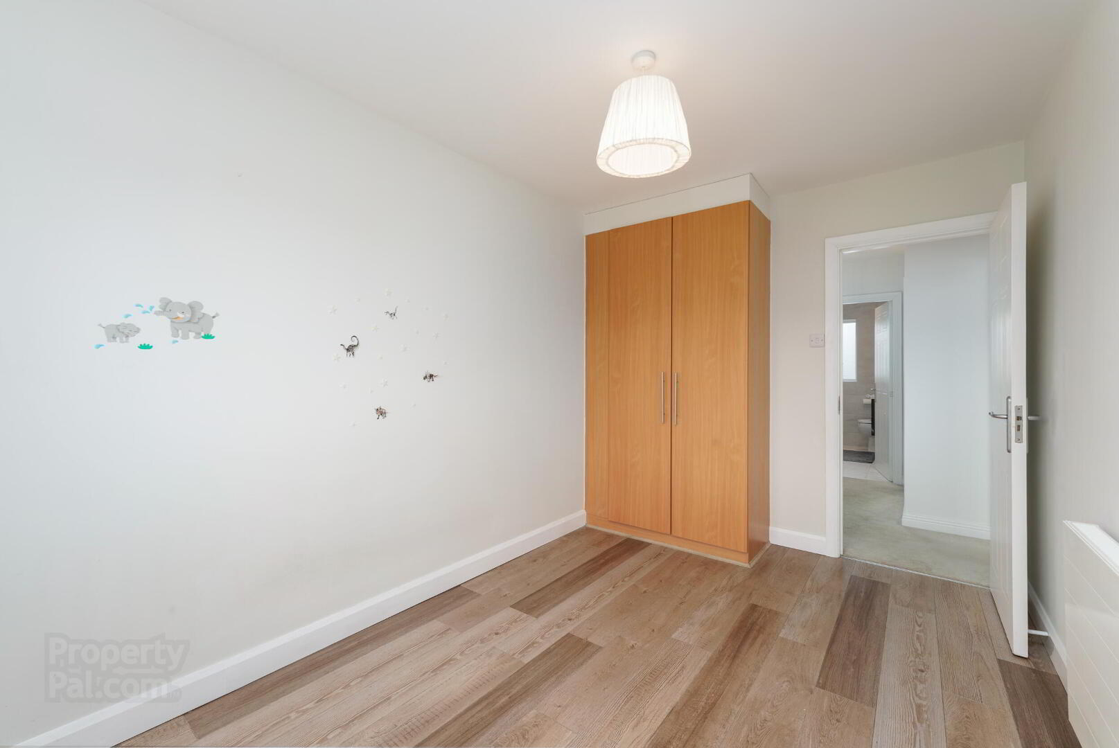9 Carrigmore Lawns 16 of 28
