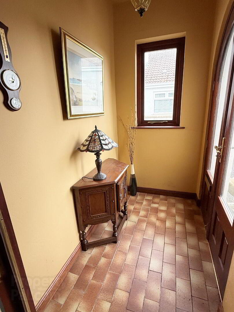 36 Charnwood Park 4 of 16