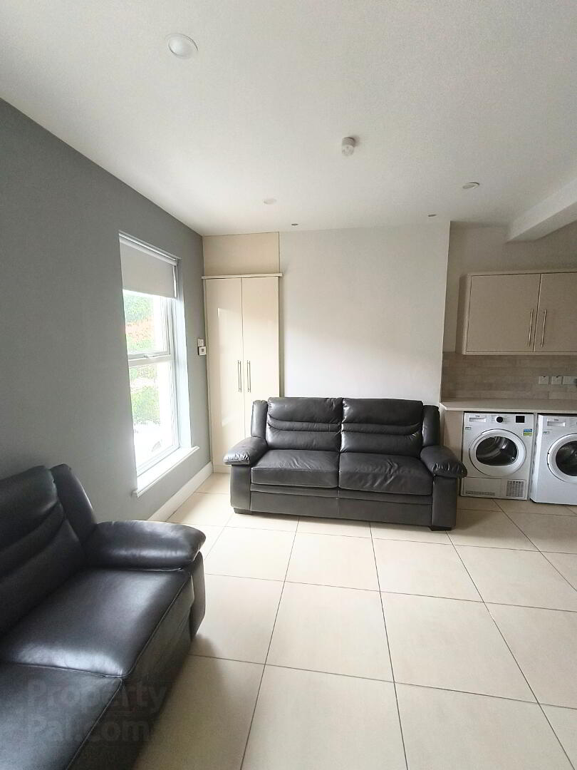 Unit 1, 162 Ormeau Road 4 of 9
