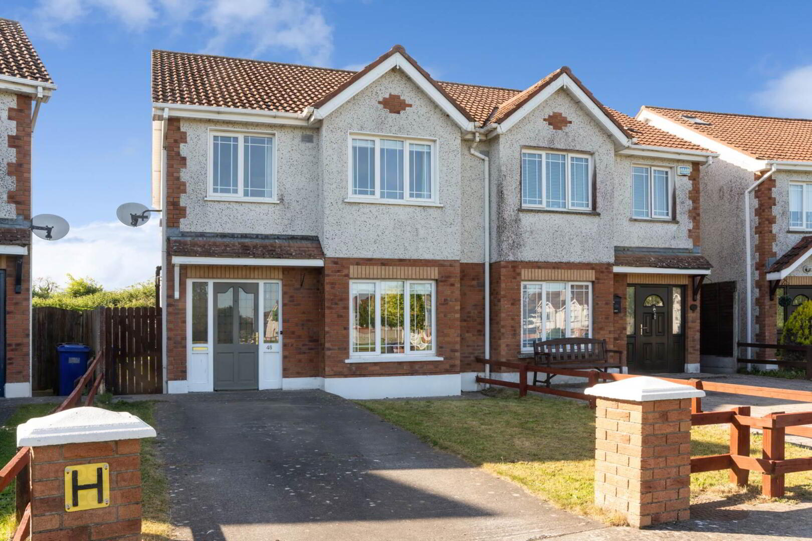 48 Cloran Court 1 of 16