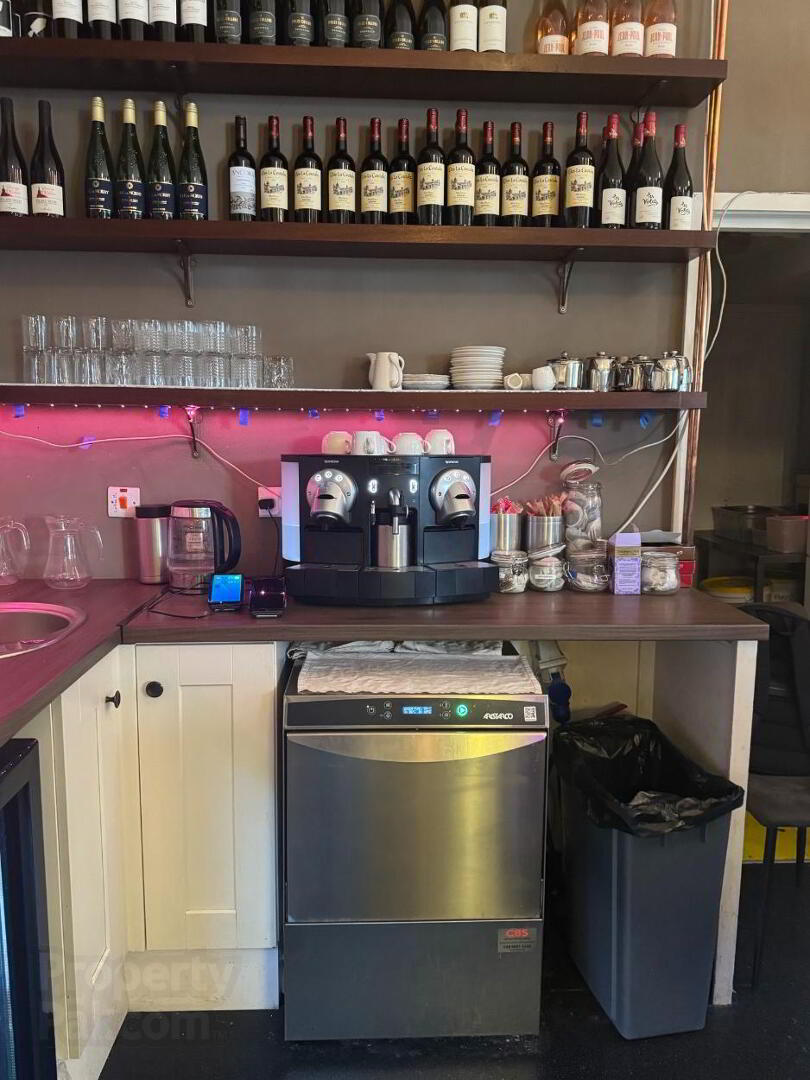 Licensed Restaurant For Sale, 4 Belmont Road 7 of 14