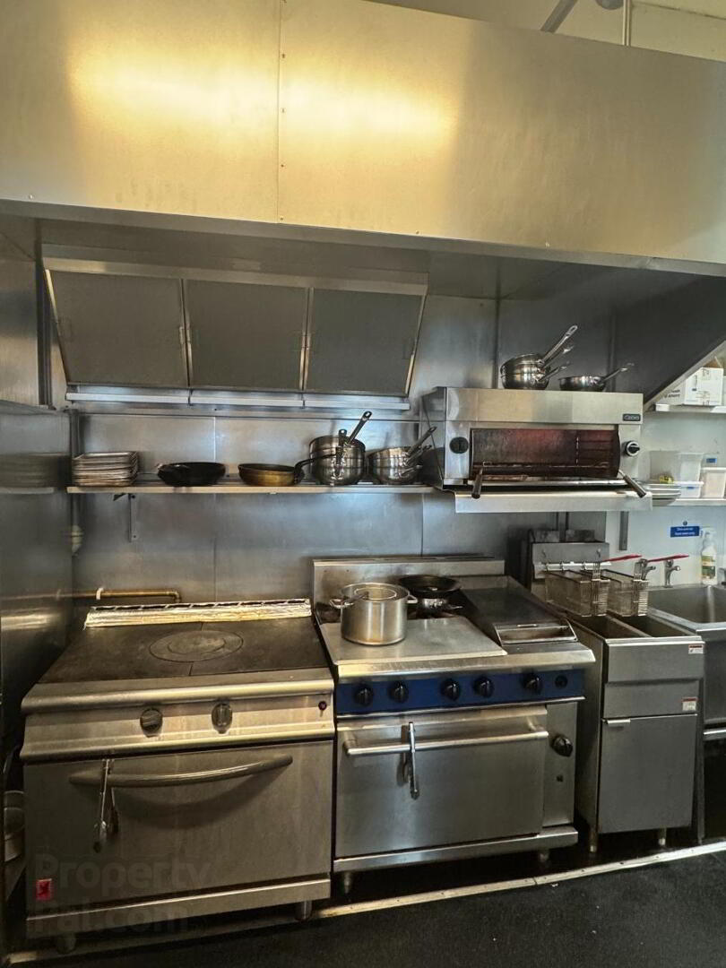 Licensed Restaurant For Sale, 4 Belmont Road 12 of 14