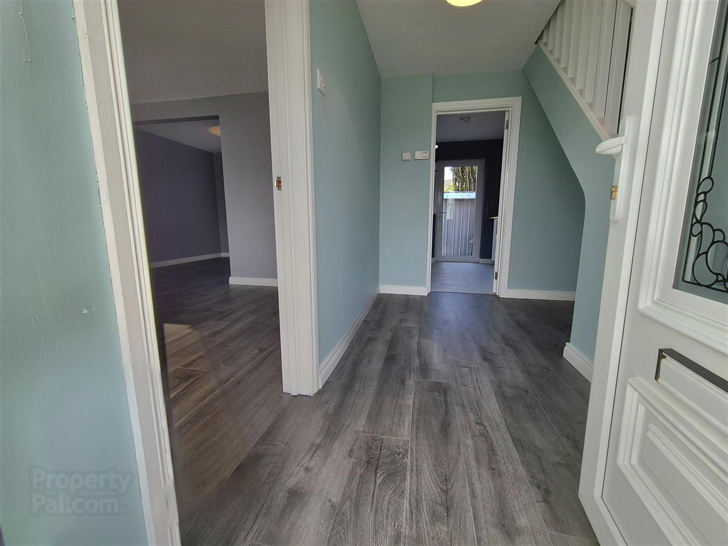5 Albany Court 2 of 12