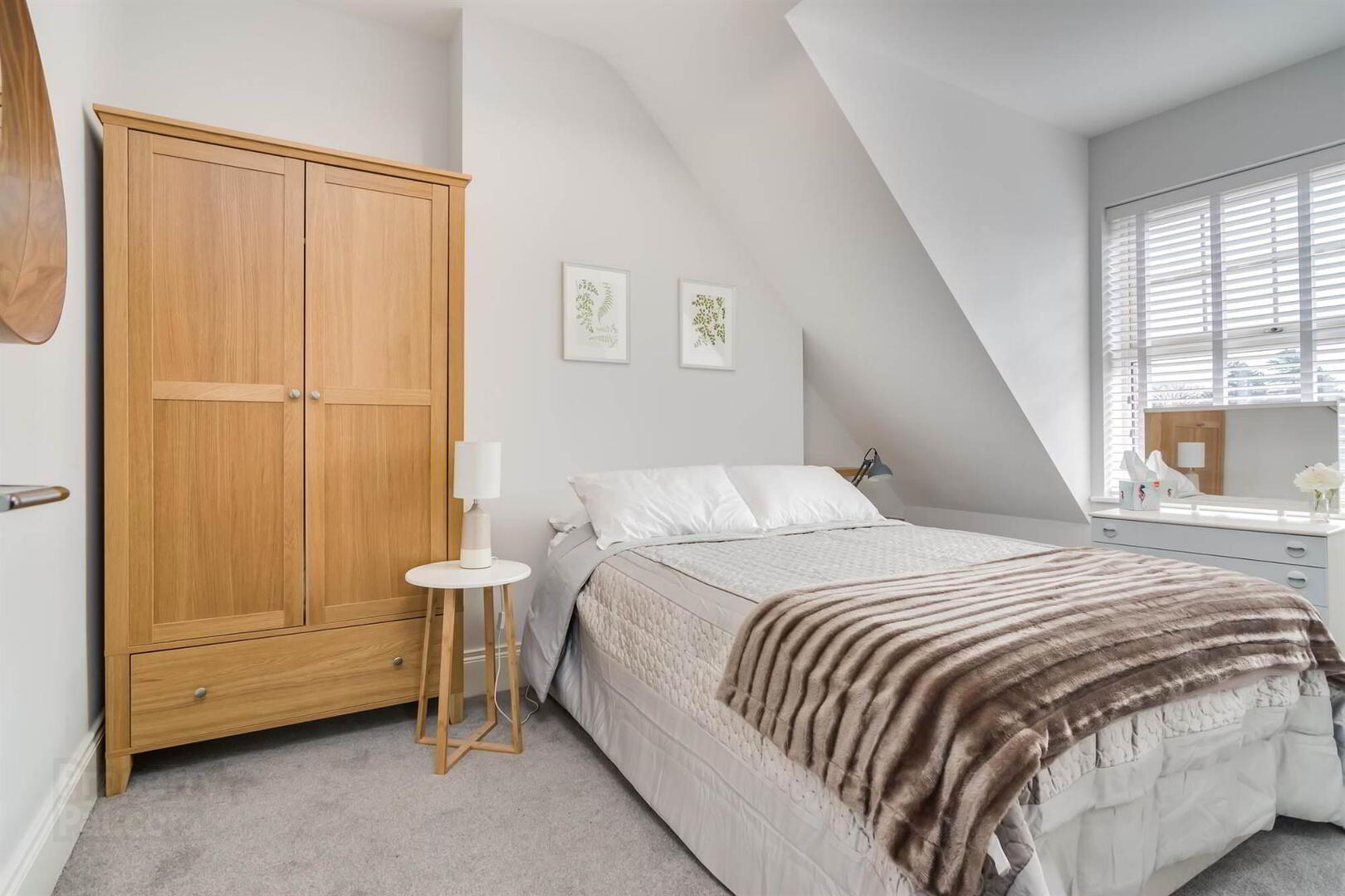 Apt 10, 35-37 Sans Souci Park 10 of 14