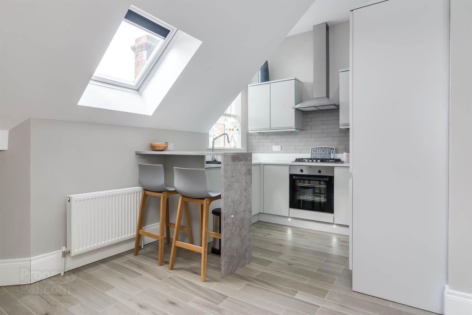 Apt 10, 35-37 Sans Souci Park 9 of 14