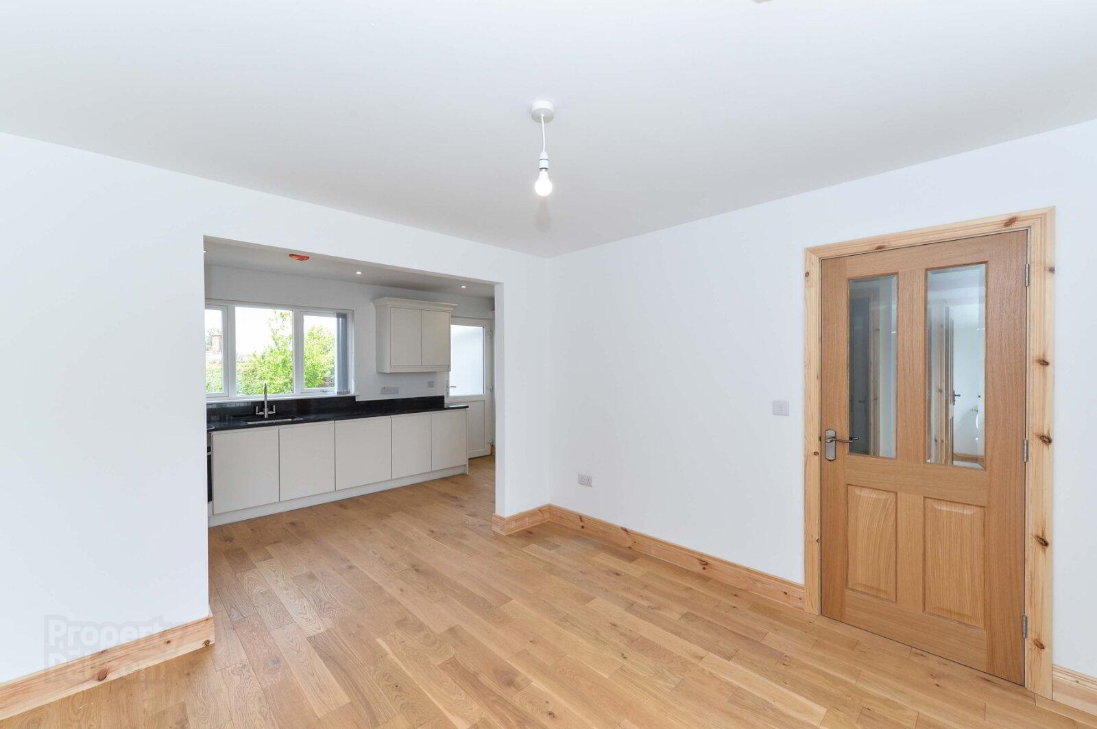 1 Windermere Road 8 of 20