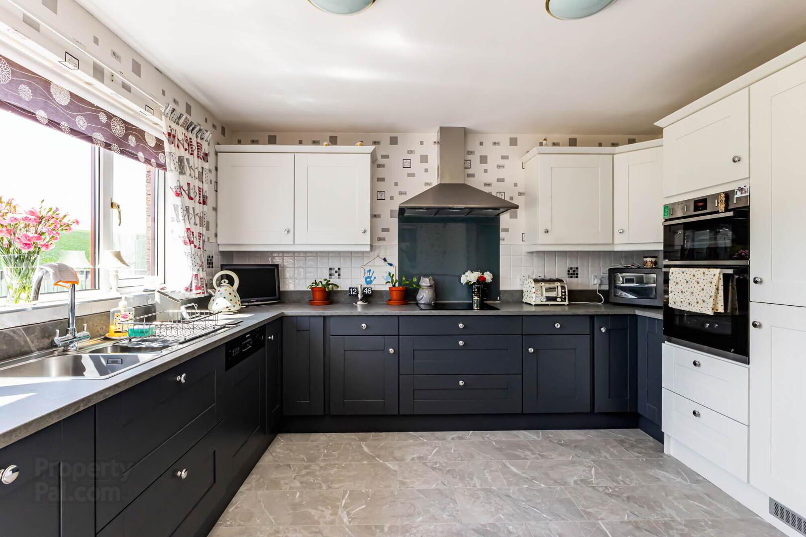 24 Aldergrange Park 9 of 29