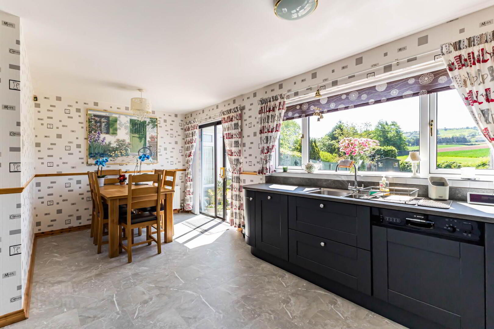 24 Aldergrange Park 10 of 29