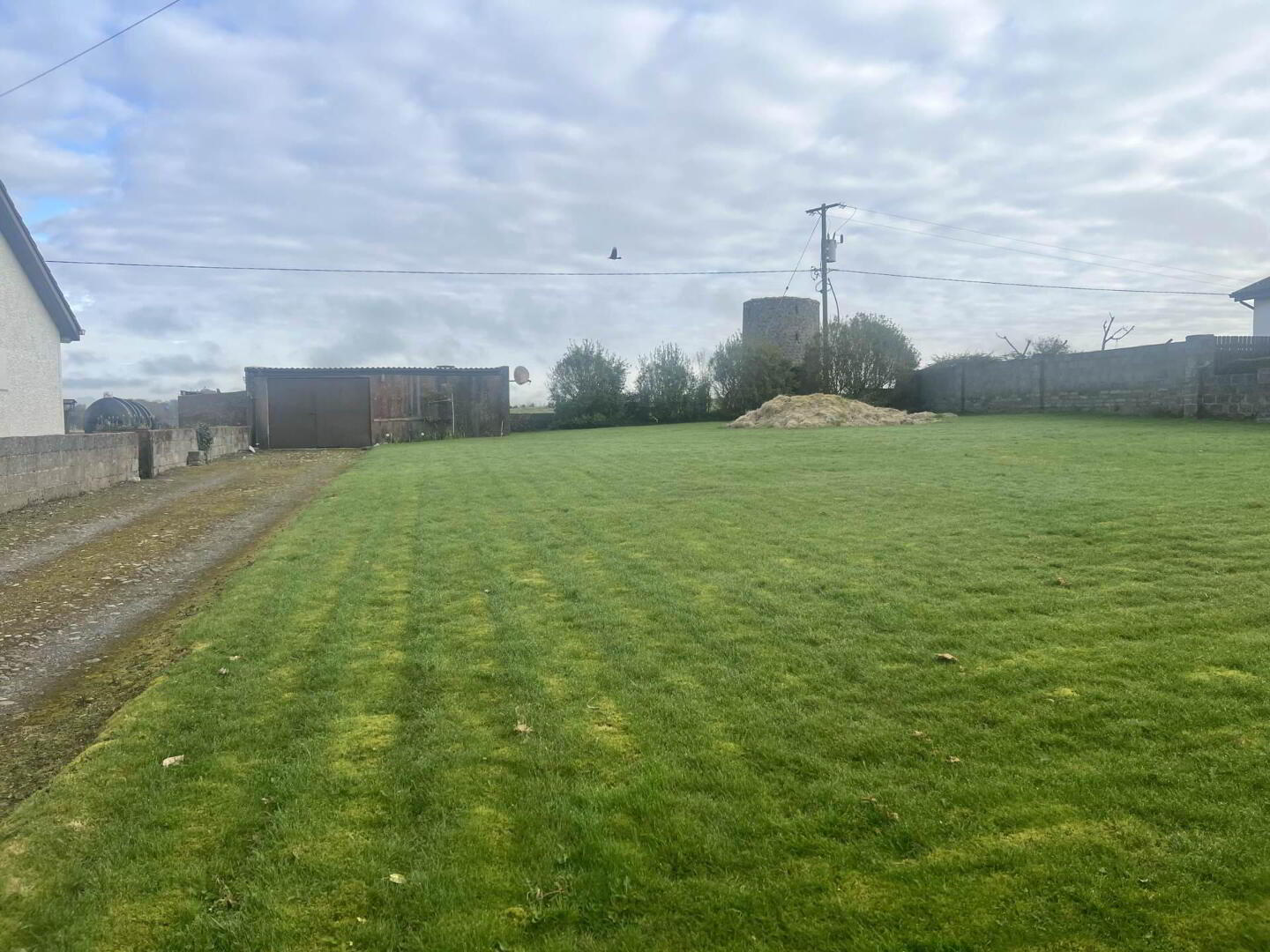 Residential Plot ( Gy8773f) 2 of 5