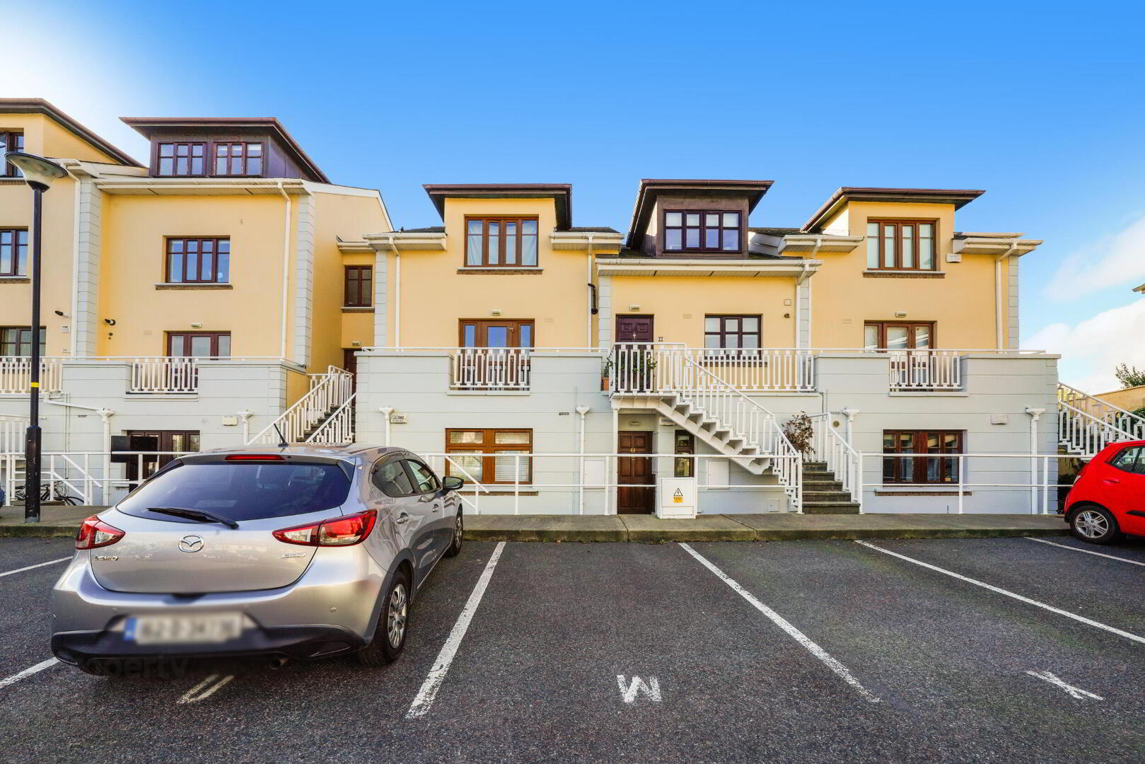 22 Laurel Bank 1 of 12