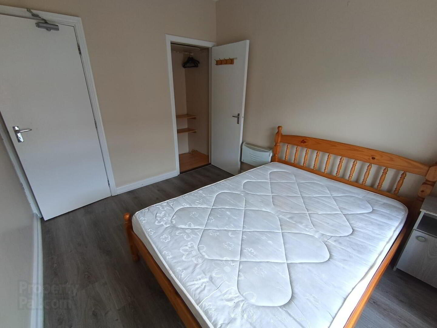 Apartment 1 24 Catherine Street 4 of 5