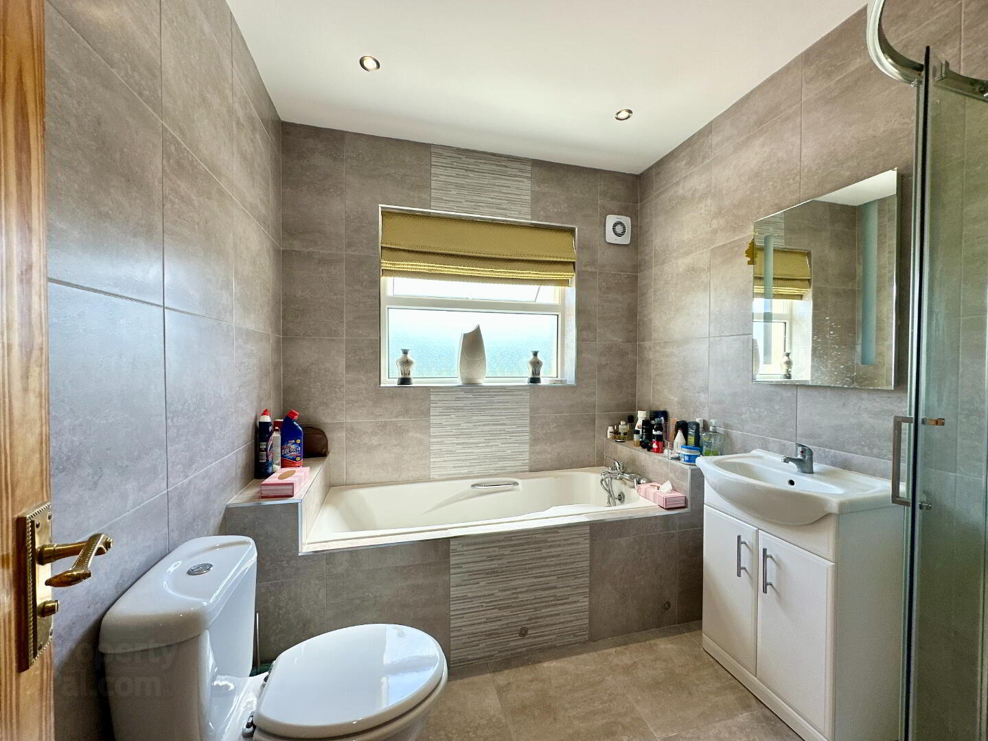 5 Lisgarvagh 19 of 24