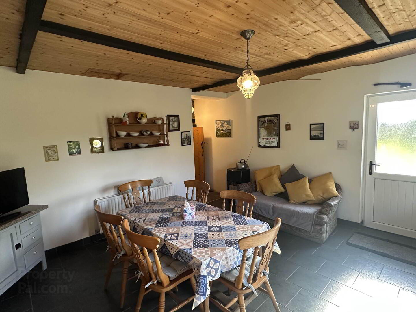 The Cottage, Negault 16 of 29