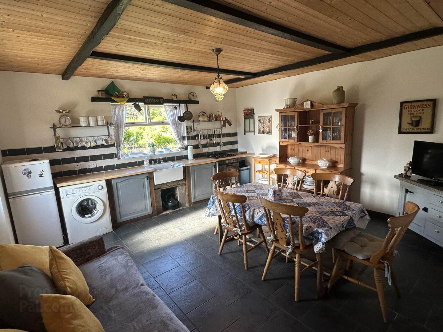 The Cottage, Negault 13 of 29