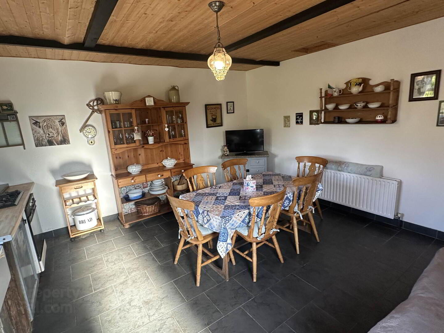 The Cottage, Negault 15 of 29