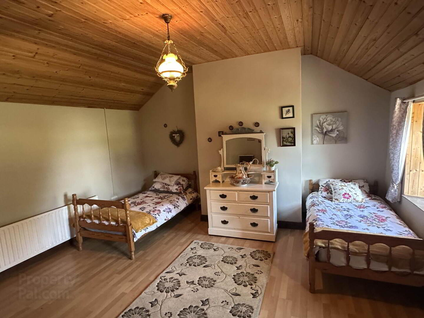 The Cottage, Negault 19 of 29