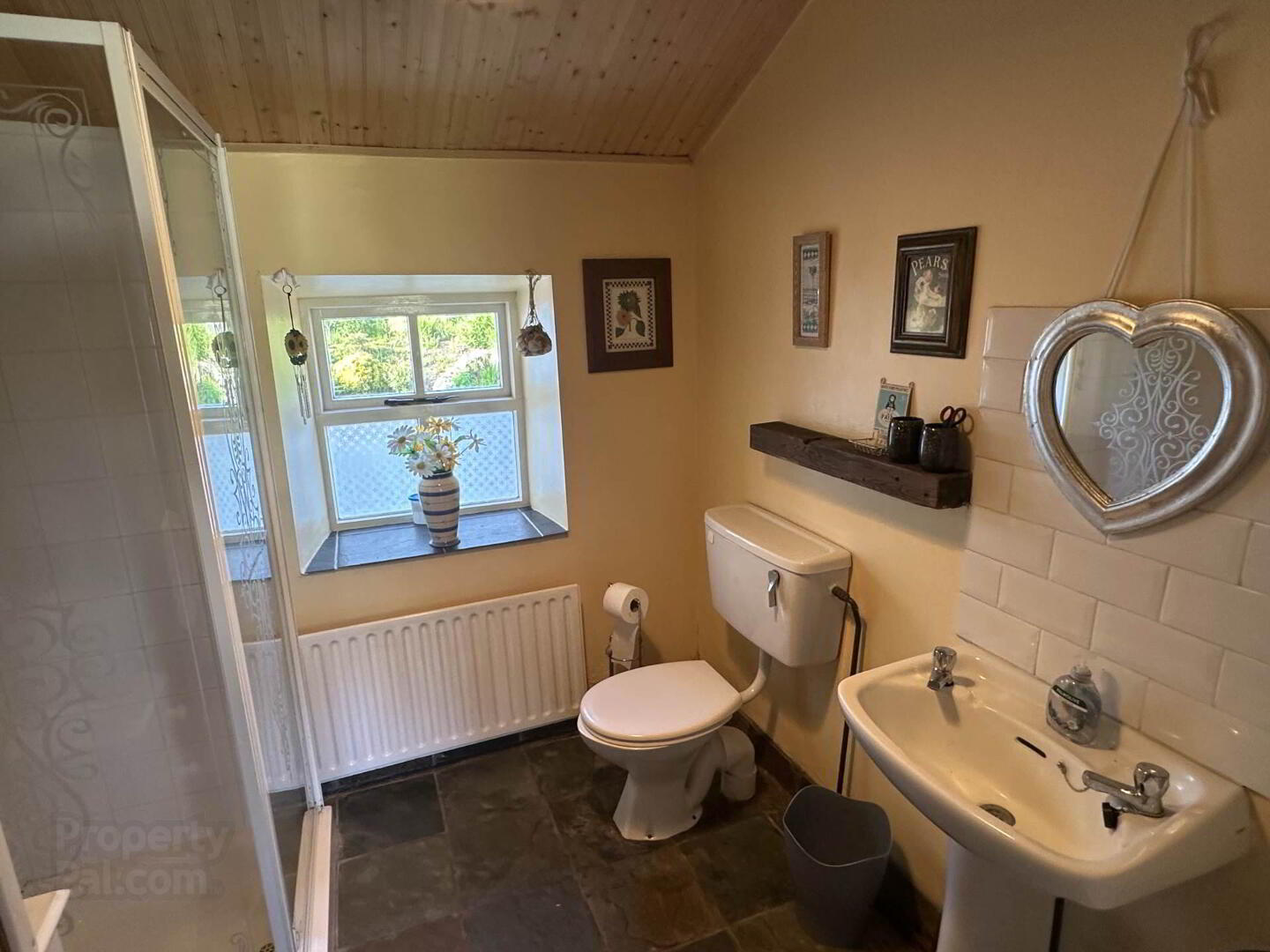 The Cottage, Negault 21 of 29