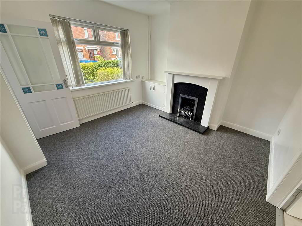 43 Dunraven Parade 4 of 11