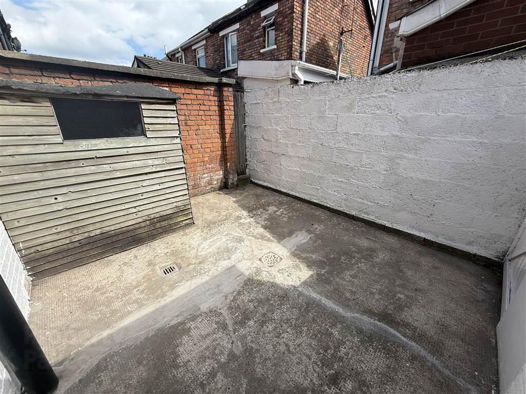 43 Dunraven Parade 10 of 11