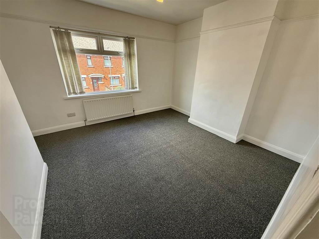 43 Dunraven Parade 7 of 11