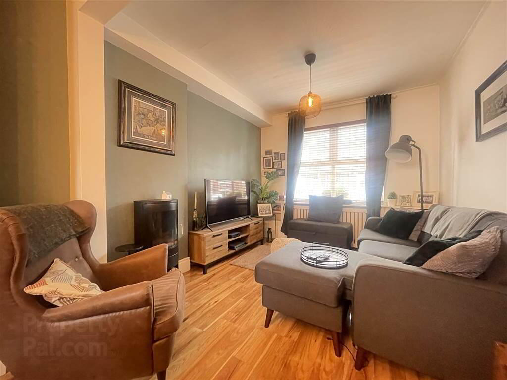 9 Clowney Street 4 of 13