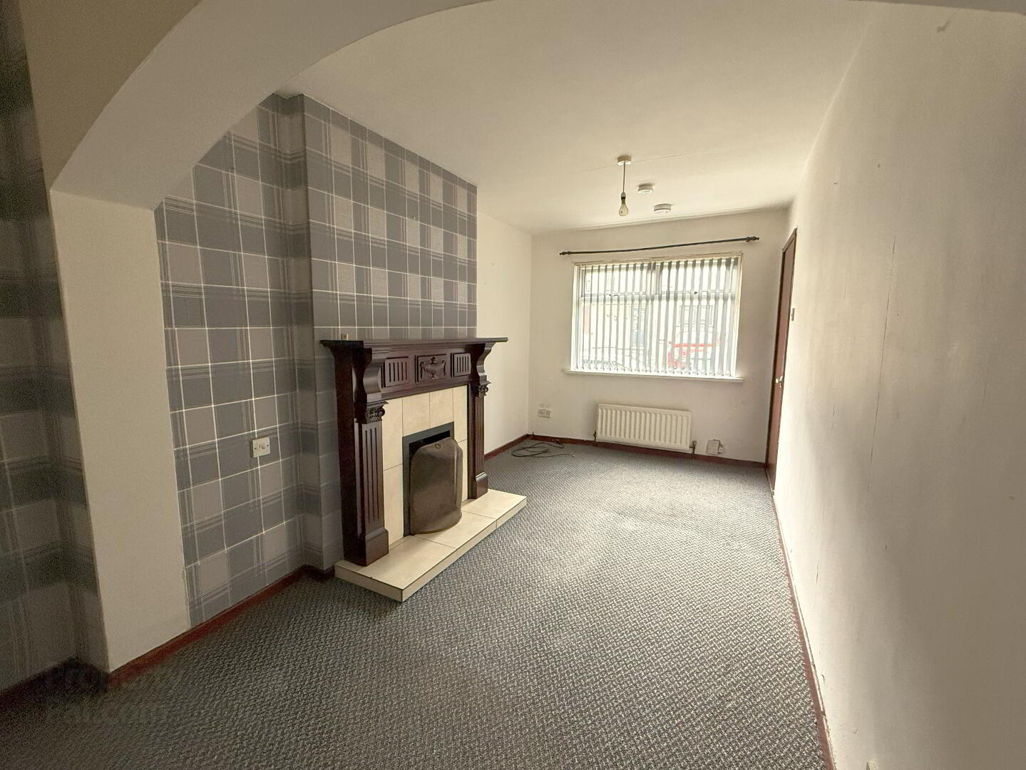 27 Leamington Place 2 of 9