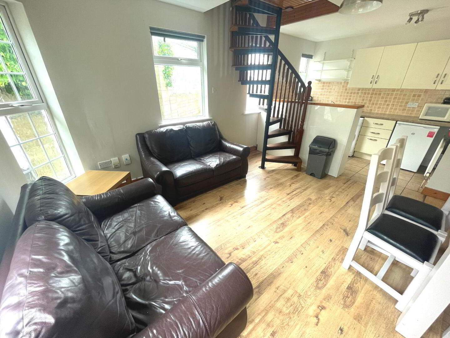property description image
