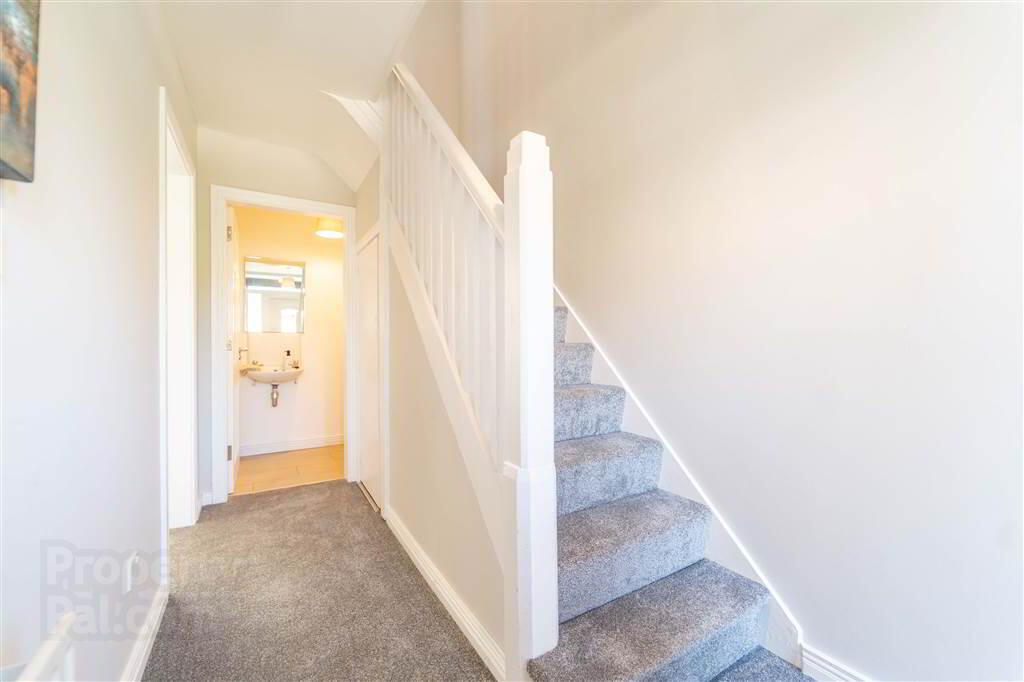 46 Ashley Gardens 6 of 33