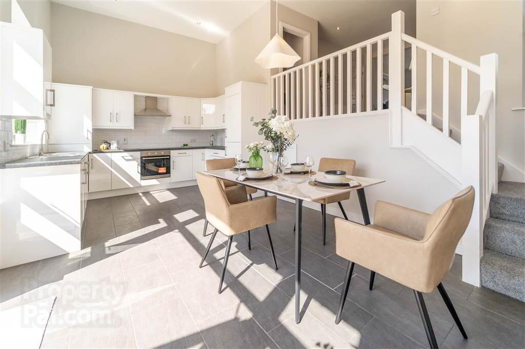 46 Ashley Gardens 11 of 33