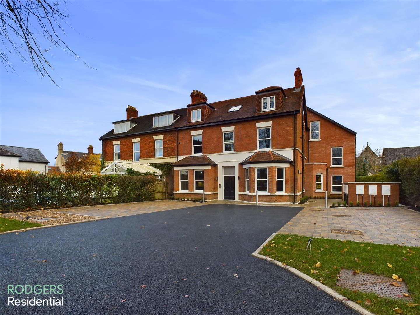 Apt 1, 14a Windsor Avenue 1 of 12