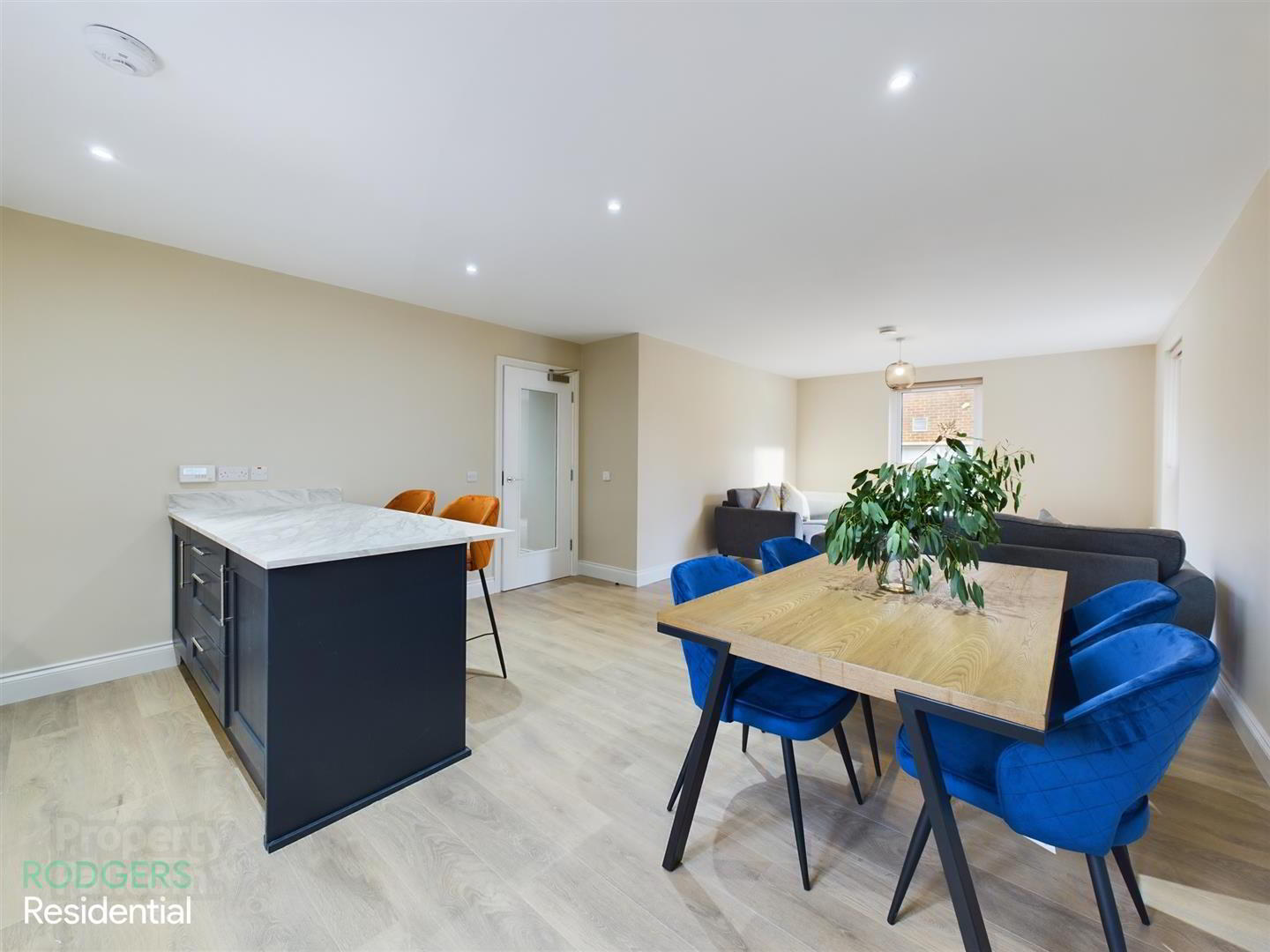 Apt 1, 14a Windsor Avenue 3 of 12