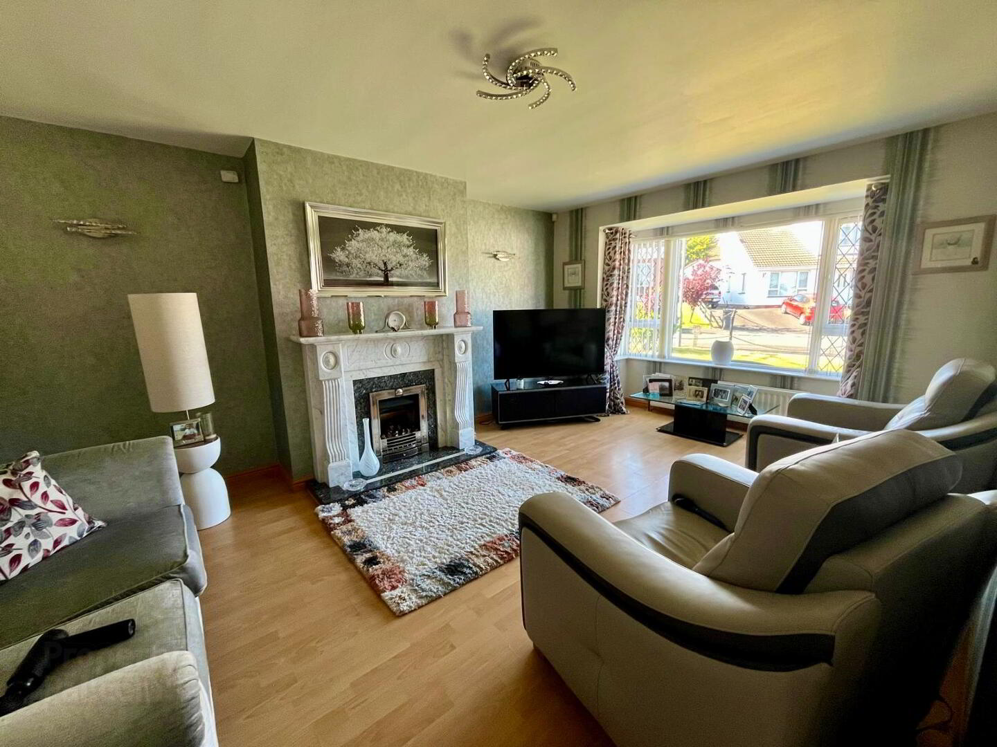 property description image