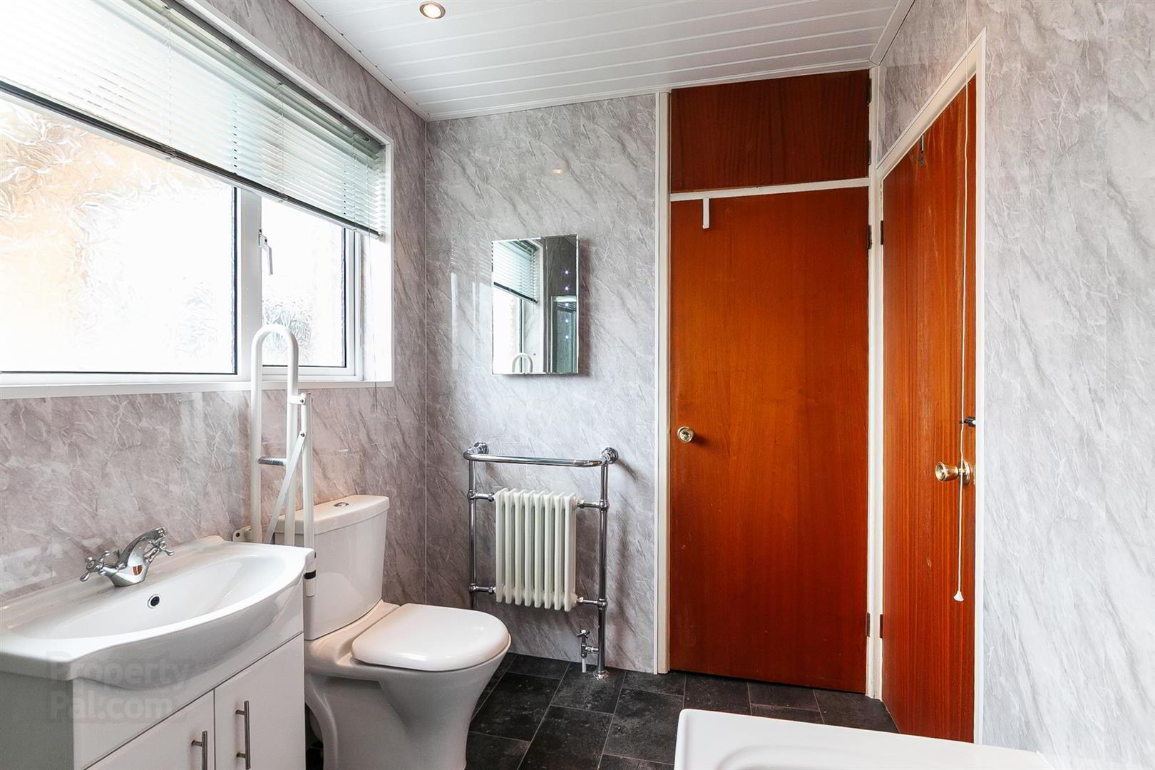 13 Glenwell Grove 16 of 20
