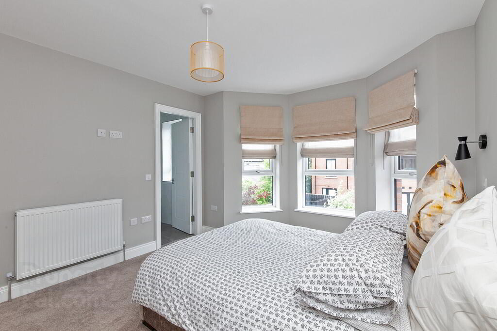17b Upper Lisburn Road 18 of 35