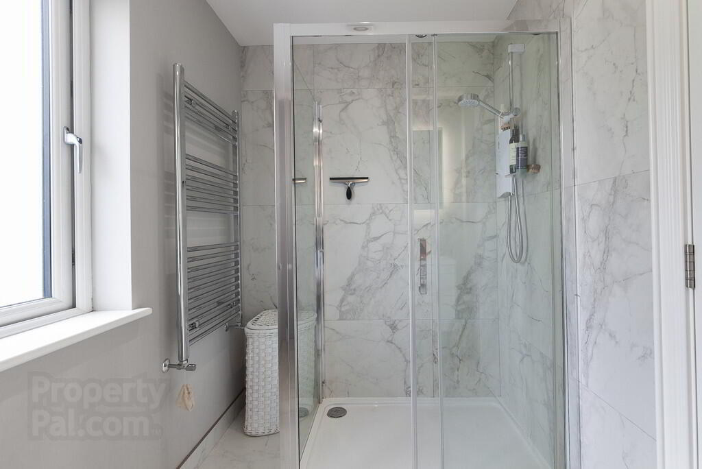 17b Upper Lisburn Road 30 of 35