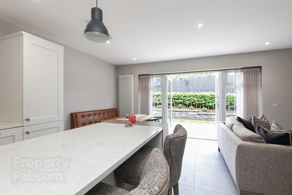17b Upper Lisburn Road 11 of 35