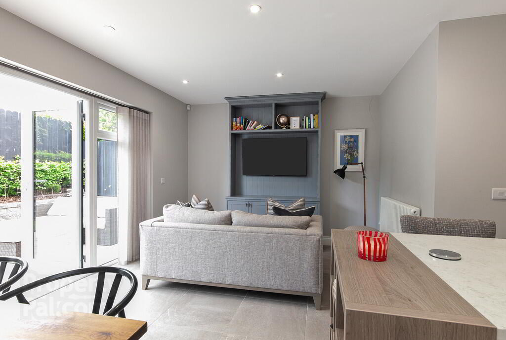 17b Upper Lisburn Road 15 of 35