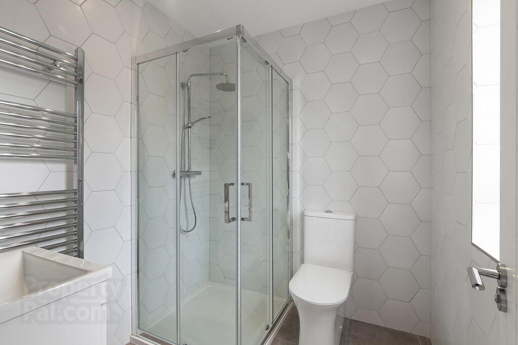 17b Upper Lisburn Road 20 of 35