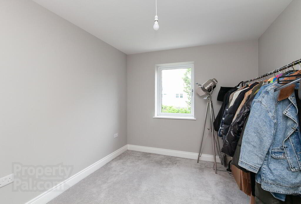 17b Upper Lisburn Road 22 of 35