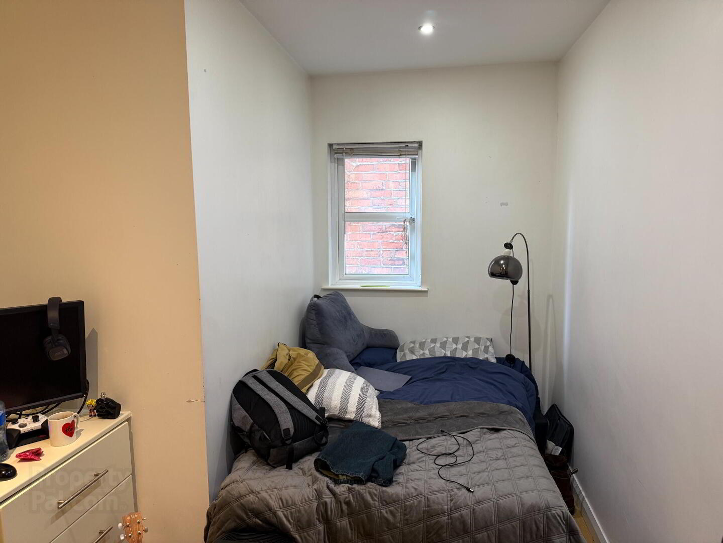 Flat 2, 89 Wellesley Avenue 3 of 6