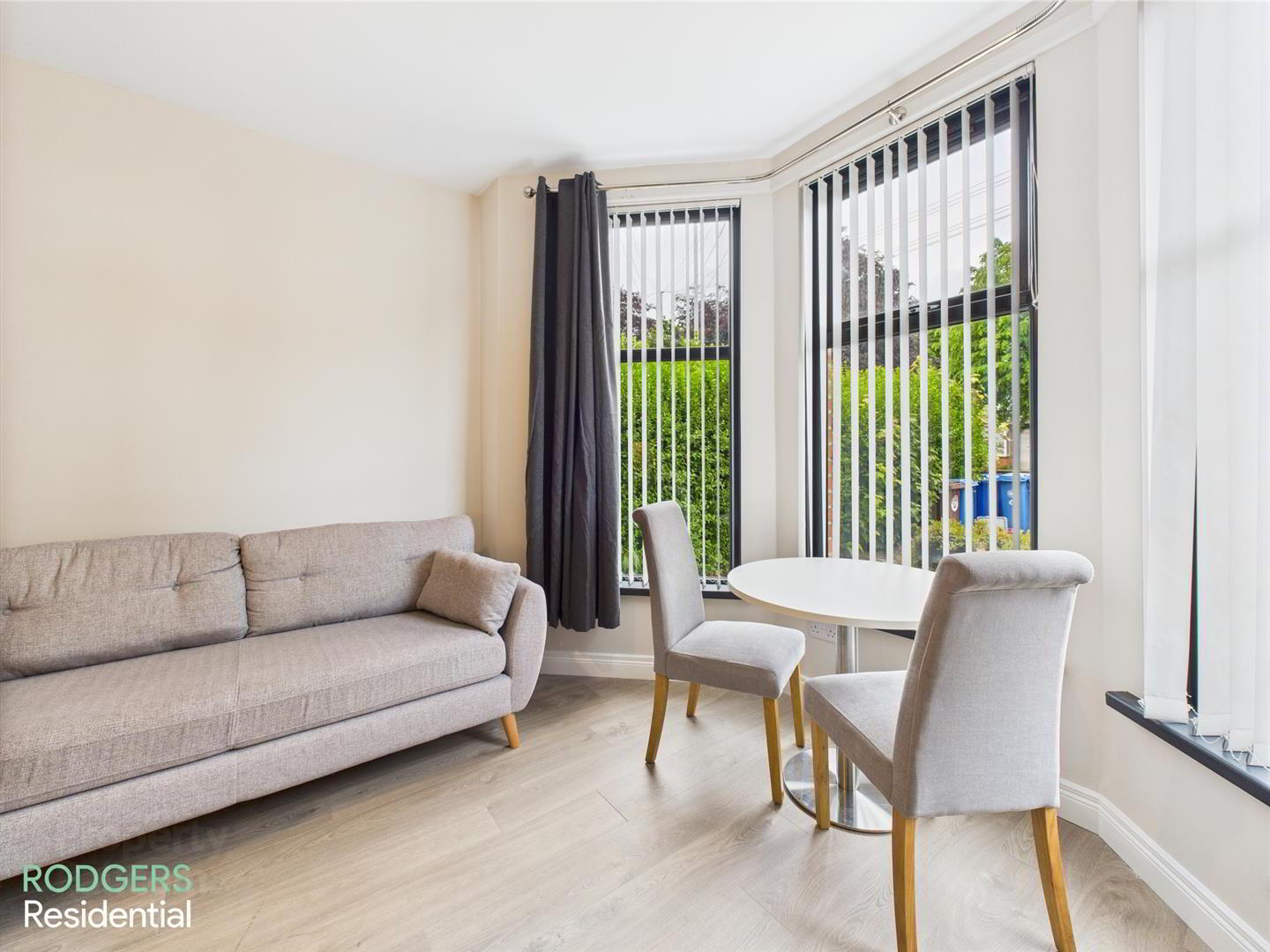 Apt 1, 244 Upper Newtownards Road 4 of 11